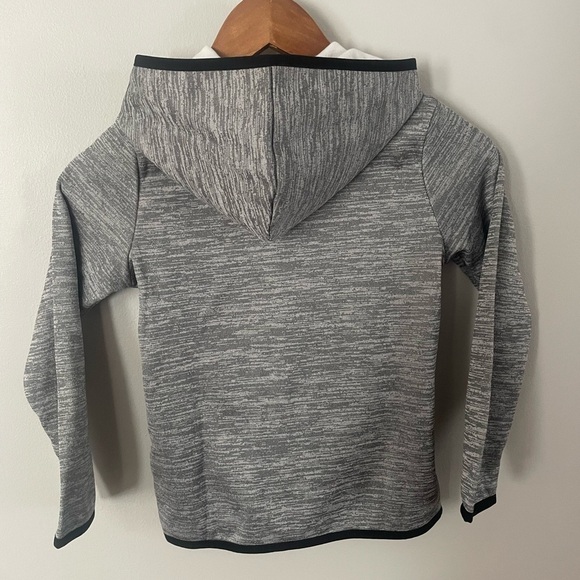 ☀️NWOT Jumping Bean Pikachu Hoodie SZ 6 - Picture 3 of 5